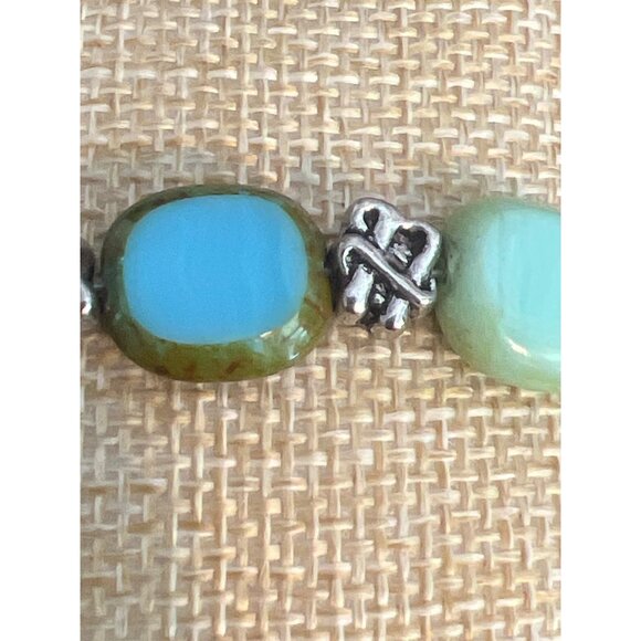 Vintage Silver Tone Turquoise Beaded Bracelet Heart Toggle Clasp Estate 7.5" - Picture 3 of 5